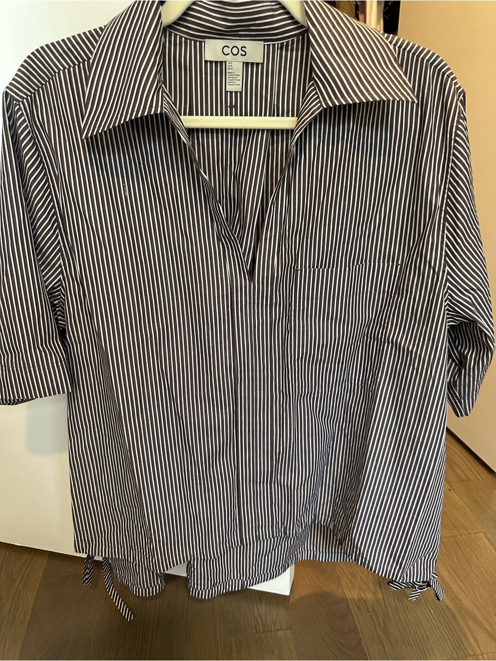 COS Black and White Vertical Stripe Short-Sleeve Button-Down Shirt